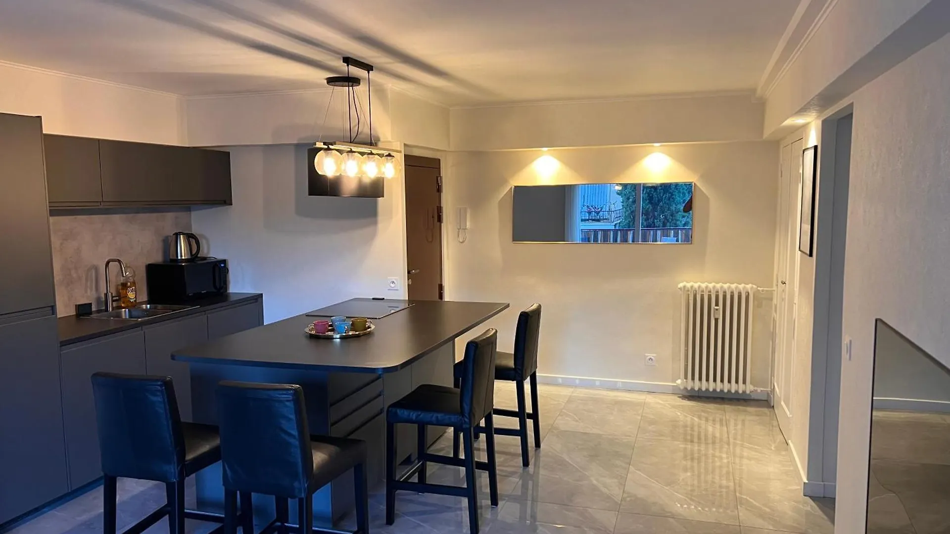 Les Arenes - Cannes Centre, Charmant 2 Pieces Recemment Renove De 45 M2 Avec Sa Terrasse De 10 M2 Frankrike