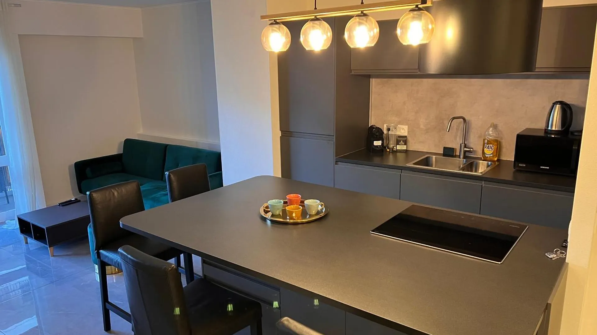 Les Arenes - Cannes Centre, Charmant 2 Pieces Recemment Renove De 45 M2 Avec Sa Terrasse De 10 M2 Frankrike
